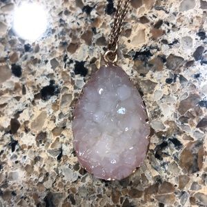 Gold wrapped crystal stone necklace 💕